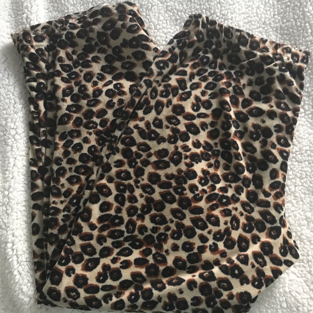 Women’s leopard print pajama bottoms
